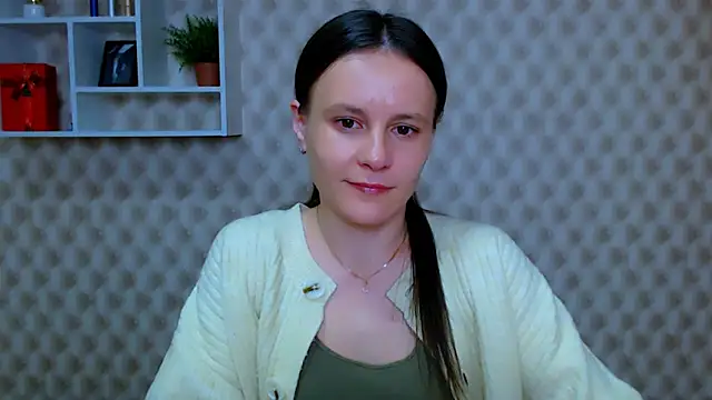 Snapshot of ValeriaHeart_ chatting on 02/06/26, 05:47 ValeriaHeart online show from 02/06/26, 05:47