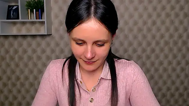 ValeriaHeart  online show from 02/25/25, 03:53