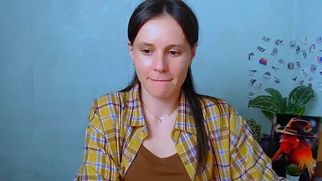 ValeriaHeart  online show from 04/17/26, 01:36