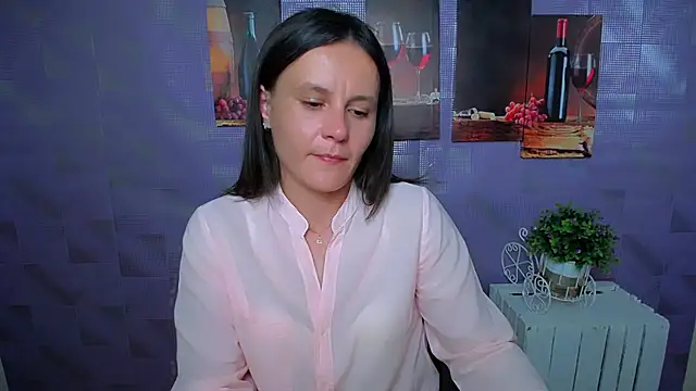 ValeriaHeart  online show from 09/11/25, 01:44