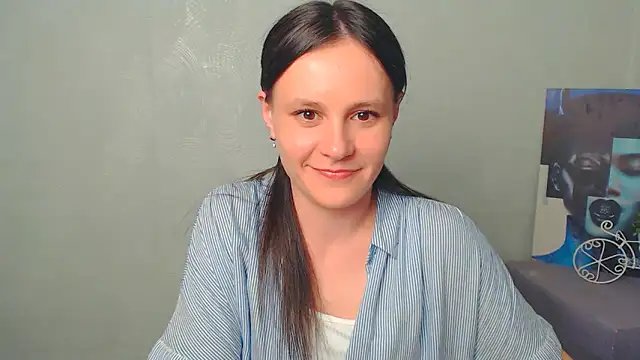 ValeriaHeart  online show from 03/22/25, 02:36