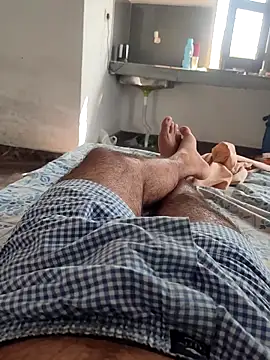 Hot funky boy online show from 10/05/25, 09:00