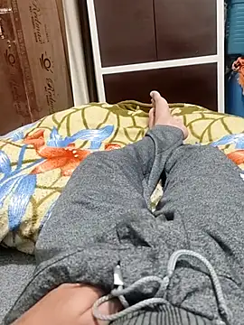 Hot funky boy online show from 02/15/25, 04:34