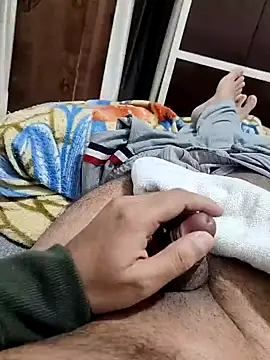 Hot funky boy online show from 02/07/25, 04:14