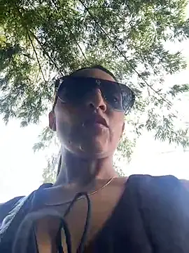 Sofiadelacruz online show from 04/18/26, 09:04