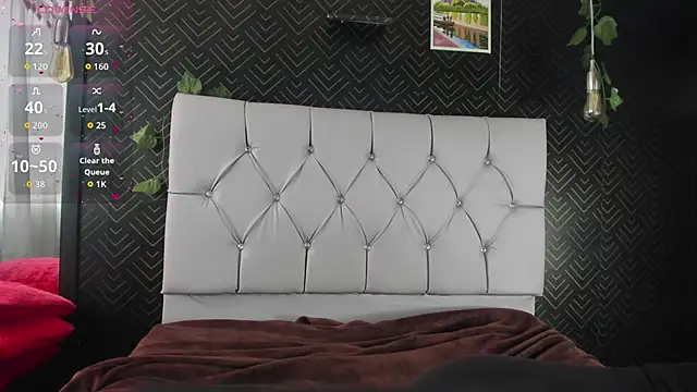 Rachel new20 online show from 10/29/25, 09:03