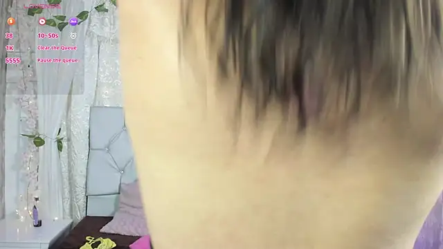 Rachel new20 online show from 11/12/25, 10:02