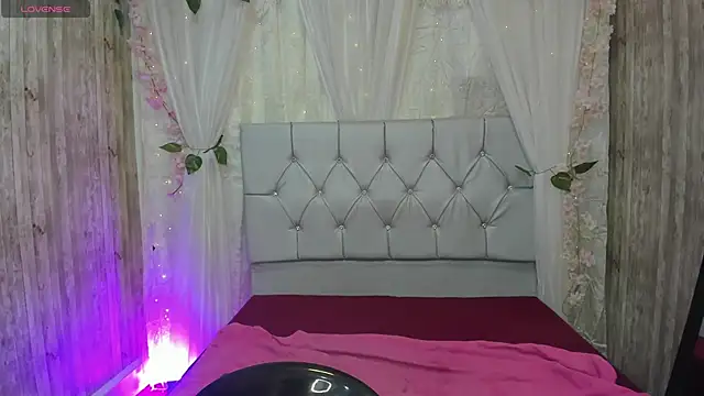 Snapshot of Rachel_new20 chatting on 09/11/25, 08:53 Rachel new20 online show from 09/11/25, 08:53