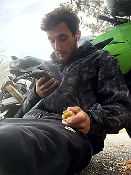 Codybugs0206 online show from 10/19/25, 09:50