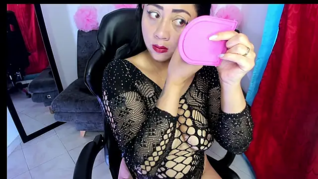 Snapshot of Kataleya_88 chatting on 10/09/25, 12:06 Kataleya 88 online show from 10/09/25, 12:06