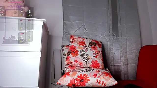 Snapshot of curly_sweett1 chatting on 02/21/25, 05:09 curly sweett1 online show from 02/21/25, 05:09