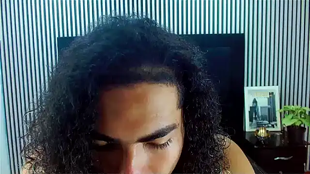 Snapshot of LihanJor_23 chatting on 09/27/25, 12:44 LihanJor 23 online show from 09/27/25, 12:44
