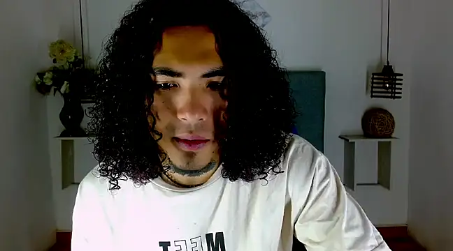 Snapshot of LihanJor_23 chatting on 03/21/25, 03:55 LihanJor 23 online show from 03/21/25, 03:55