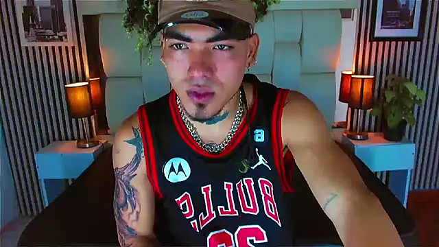 LihanJor 23 online show from 11/27/25, 01:00