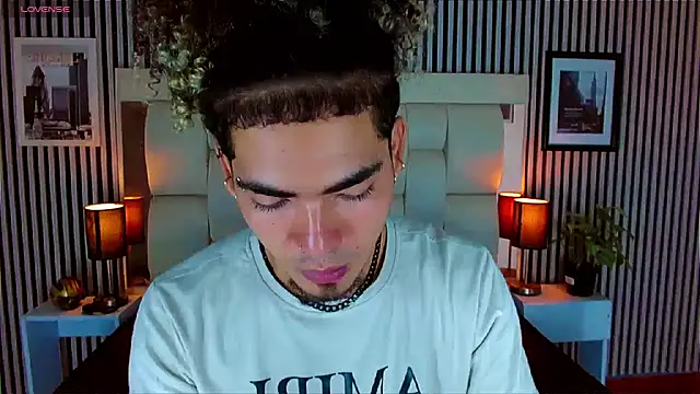 LihanJor 23 online show from 10/30/25, 12:47