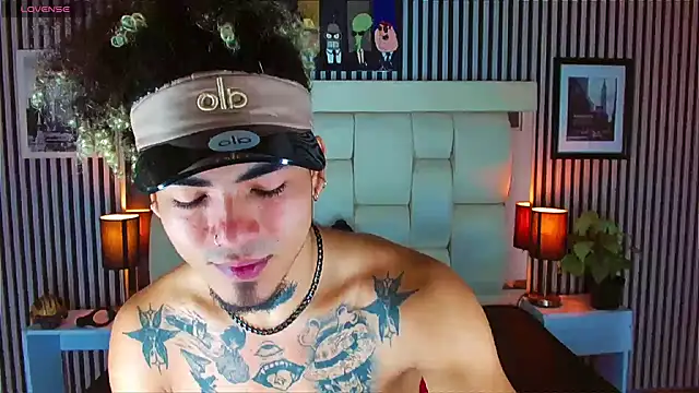 LihanJor 23 online show from 10/29/25, 12:26