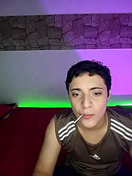 Snapshot of jacob_and_sam chatting on 03/03/25, 03:16 jacob and sam online show from 03/03/25, 03:16