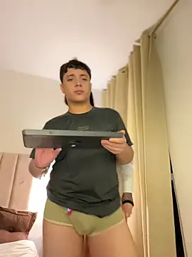 Snapshot of jacob_and_sam chatting on 01/08/26, 09:32 jacob and sam online show from 01/08/26, 09:32