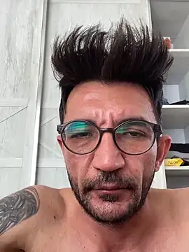 Snapshot of Fatihsinan chatting on 03/01/26, 11:54 Fatihsinan online show from 03/01/26, 11:54