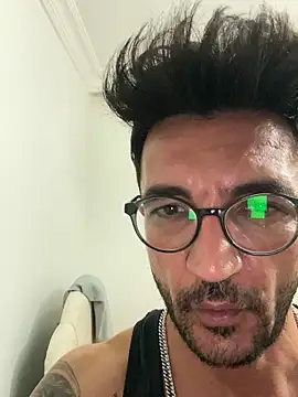 Snapshot of Fatihsinan chatting on 02/28/26, 09:58 Fatihsinan online show from 02/28/26, 09:58