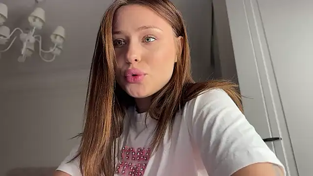 Snapshot of Kisskeyy chatting on 10/01/25, 05:50 Kisskeyy online show from 10/01/25, 05:50