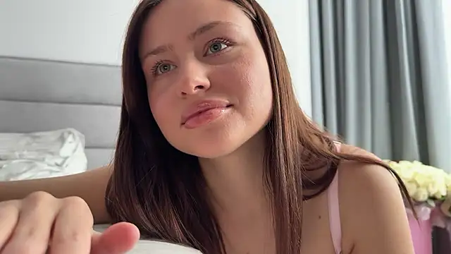 Snapshot of Kisskeyy chatting on 10/29/25, 01:10 Kisskeyy online show from 10/29/25, 01:10