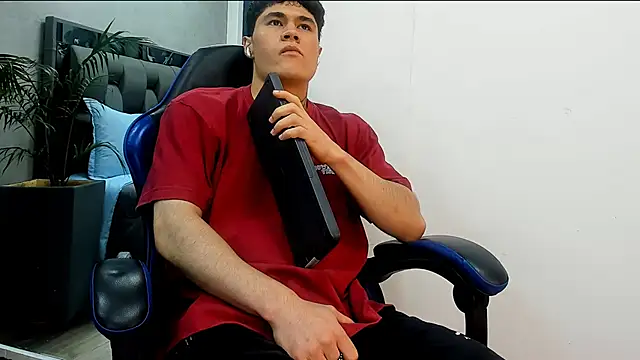 roan birkin online show from 10/29/25, 07:24