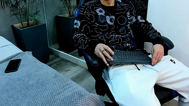 roan birkin online show from 11/17/25, 07:07