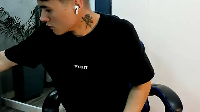 roan birkin online show from 11/12/25, 07:29