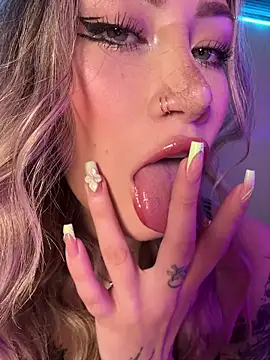 Lally Valencia   online show from 11/07/25, 12:10