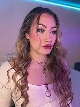 Lally Valencia   online show from 11/20/25, 07:42