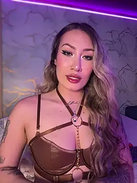 Lally Valencia   online show from 11/24/25, 11:49