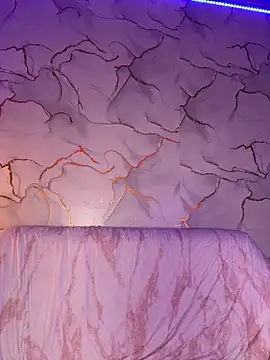 Lally Valencia   online show from 02/11/26, 10:26