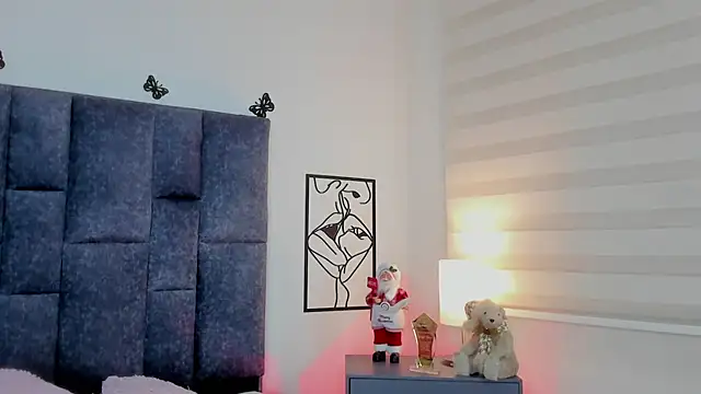 Violetta Ficher online show from 12/23/25, 02:33