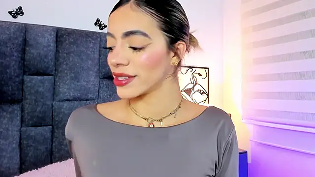 Violetta Ficher online show from 04/16/26, 02:12