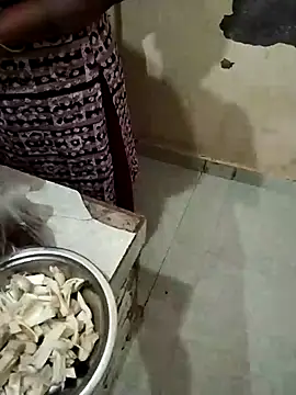 sdfuubjkn online show from 04/06/26, 05:52