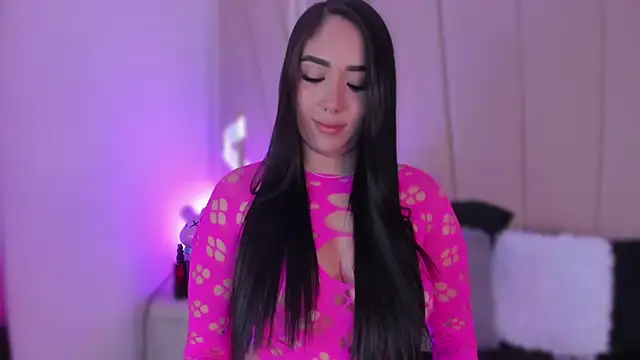 Nikki vega online show from 02/14/25, 07:59