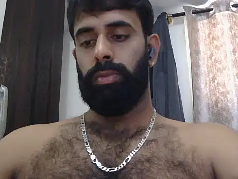 Snapshot of indianhairybull chatting on 07/09/26, 04:35 indianhairybull online show from 07/09/26, 04:35