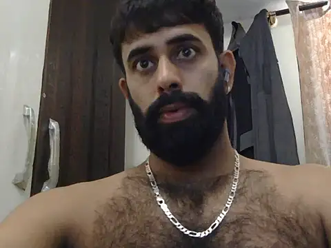 Snapshot of indianhairybull chatting on 07/08/26, 04:46 indianhairybull online show from 07/08/26, 04:46