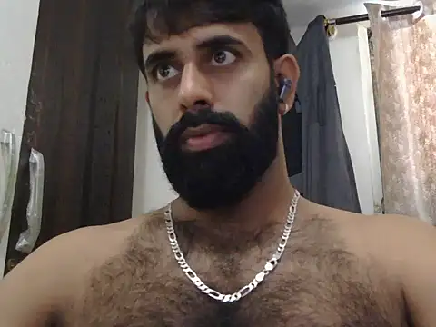 Snapshot of indianhairybull chatting on 06/28/26, 04:41 indianhairybull online show from 06/28/26, 04:41