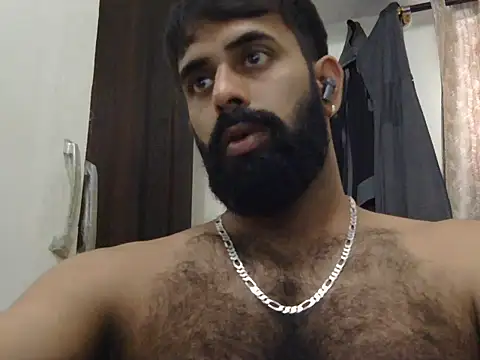 Snapshot of indianhairybull chatting on 06/09/26, 04:57 indianhairybull online show from 06/09/26, 04:57