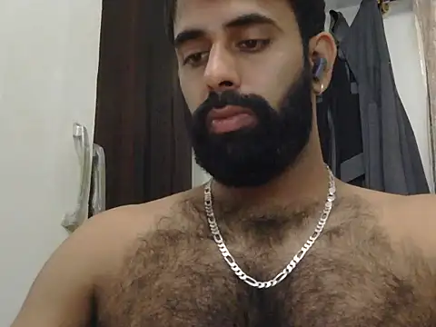 Snapshot of indianhairybull chatting on 07/21/26, 04:03 indianhairybull online show from 07/21/26, 04:03