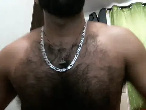 Snapshot of indianhairybull chatting on 03/23/25, 04:38 indianhairybull online show from 03/23/25, 04:38