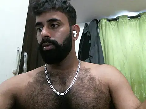 Snapshot of indianhairybull chatting on 10/25/25, 06:12 indianhairybull online show from 10/25/25, 06:12