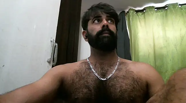 Snapshot of indianhairybull chatting on 02/25/25, 04:24 indianhairybull online show from 02/25/25, 04:24