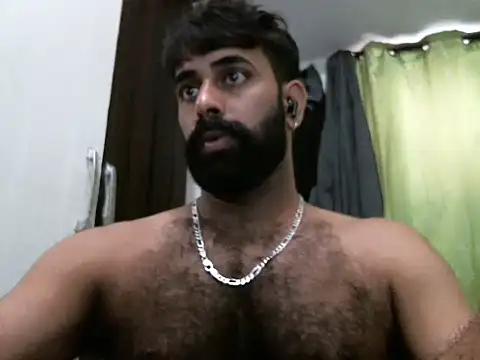 Snapshot of indianhairybull chatting on 03/03/25, 04:21 indianhairybull online show from 03/03/25, 04:21