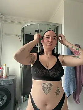 Orgasmille online show from 04/15/26, 07:14