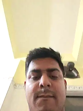 Snapshot of sethgamble000777 chatting on 09/29/25, 11:32 sethgamble000777 online show from 09/29/25, 11:32