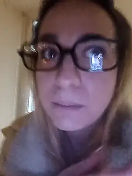 Mia RainX online show from 11/30/25, 06:19