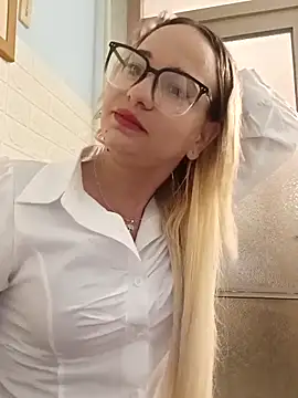 Mia RainX online show from 04/19/26, 02:12